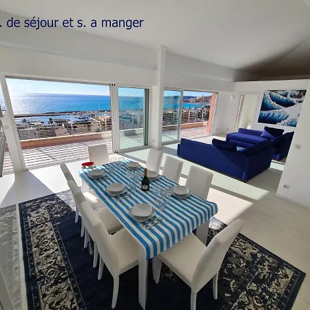 Luxurious Penthouse With Magnificent Views Over The Bay Of Daire Menton