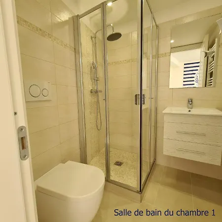 Apartment Luxurious Penthouse With Magnificent Views Over The Bay Of 10 Peoples *