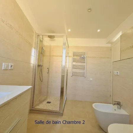 Luxurious Penthouse With Magnificent Views Over The Bay Of 10 Peoples *