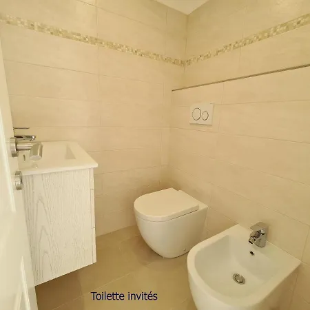 Luxurious Penthouse With Magnificent Views Over The Bay Of 10 Peoples Menton