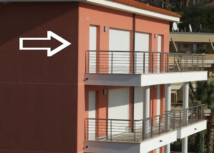 Luxurious Penthouse With Magnificent Views Over The Bay Of 10 Peoples Apartamento