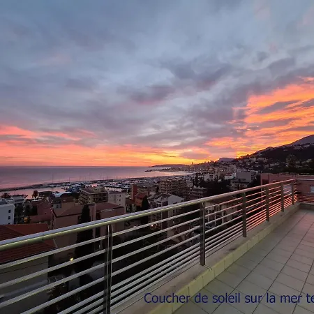 Luxurious Penthouse With Magnificent Views Over The Bay Of