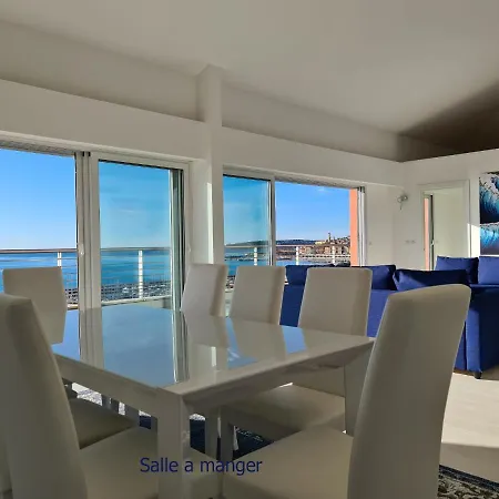 Luxurious Penthouse With Magnificent Views Over The Bay Of 10 Peoples Apartment Menton