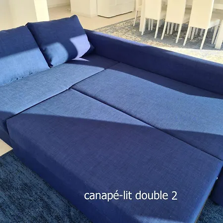 Luxurious Penthouse With Magnificent Views Over The Bay Of 10 Peoples Διαμέρισμα