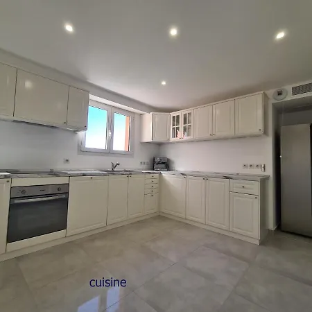 Appartamento Luxurious Penthouse With Magnificent Views Over The Bay Of 10 Peoples *