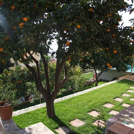 Luxurious Penthouse With Magnificent Views Over The Bay Of 10 Peoples Μεντόν