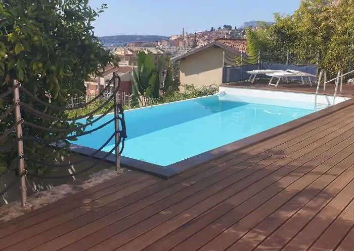 公寓 Luxurious Penthouse With Magnificent Views Over The Bay Of 10 Peoples *