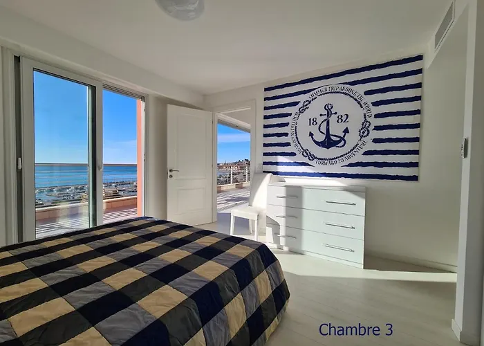 Apartamento Luxurious Penthouse With Magnificent Views Over The Bay Of 10 Peoples *