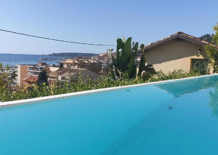 Luxurious Penthouse With Magnificent Views Over The Bay Of 10 Peoples Apartamento