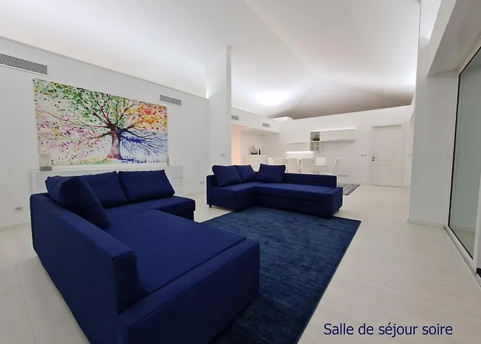 Luxurious Penthouse With Magnificent Views Over The Bay Of 10 Peoples 公寓 *